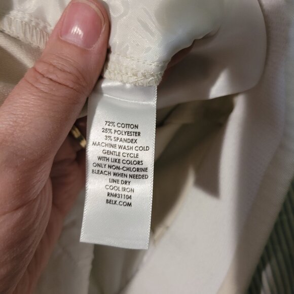 Light tan Kim Rogers dressy capris - Picture 6 of 8